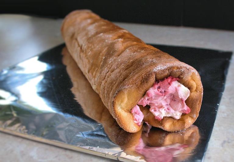 Raspberry Cream Roulade | Recipe | Cuisine Fiend